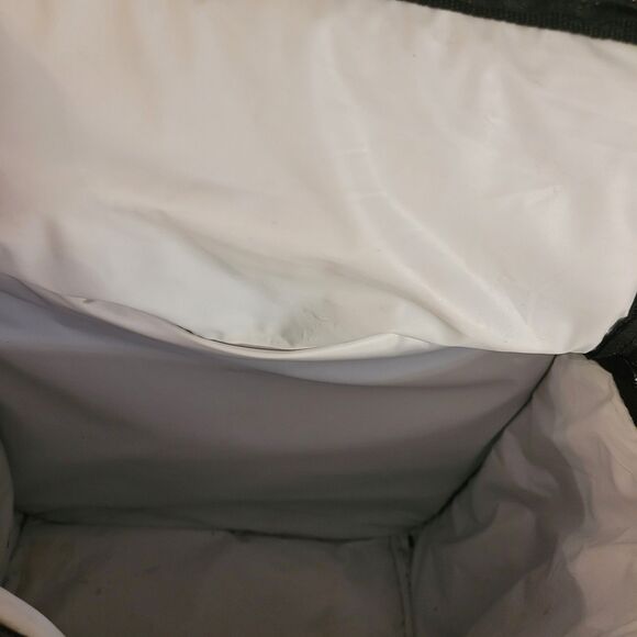 Black Gym/sports Bag W/Side Cooler - Picture 7 of 11